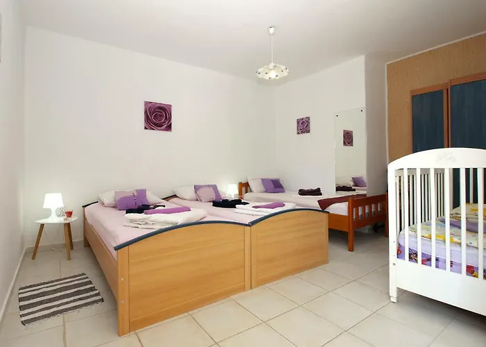 Davor 1676 Apartman