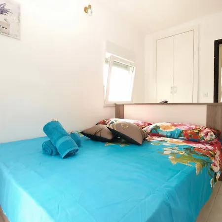 Apartment Davor 1676 Banjole